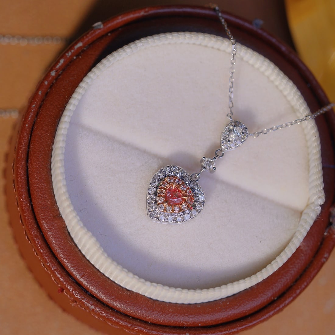 14k Gold 0.60 Ctw Natural Pink Diamond & Diamond Necklace - 3