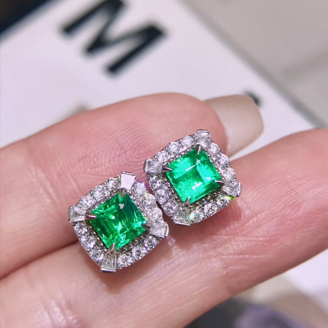 14k Gold 1.74 Ctw Natural Emerald & Diamond Earrings - 2