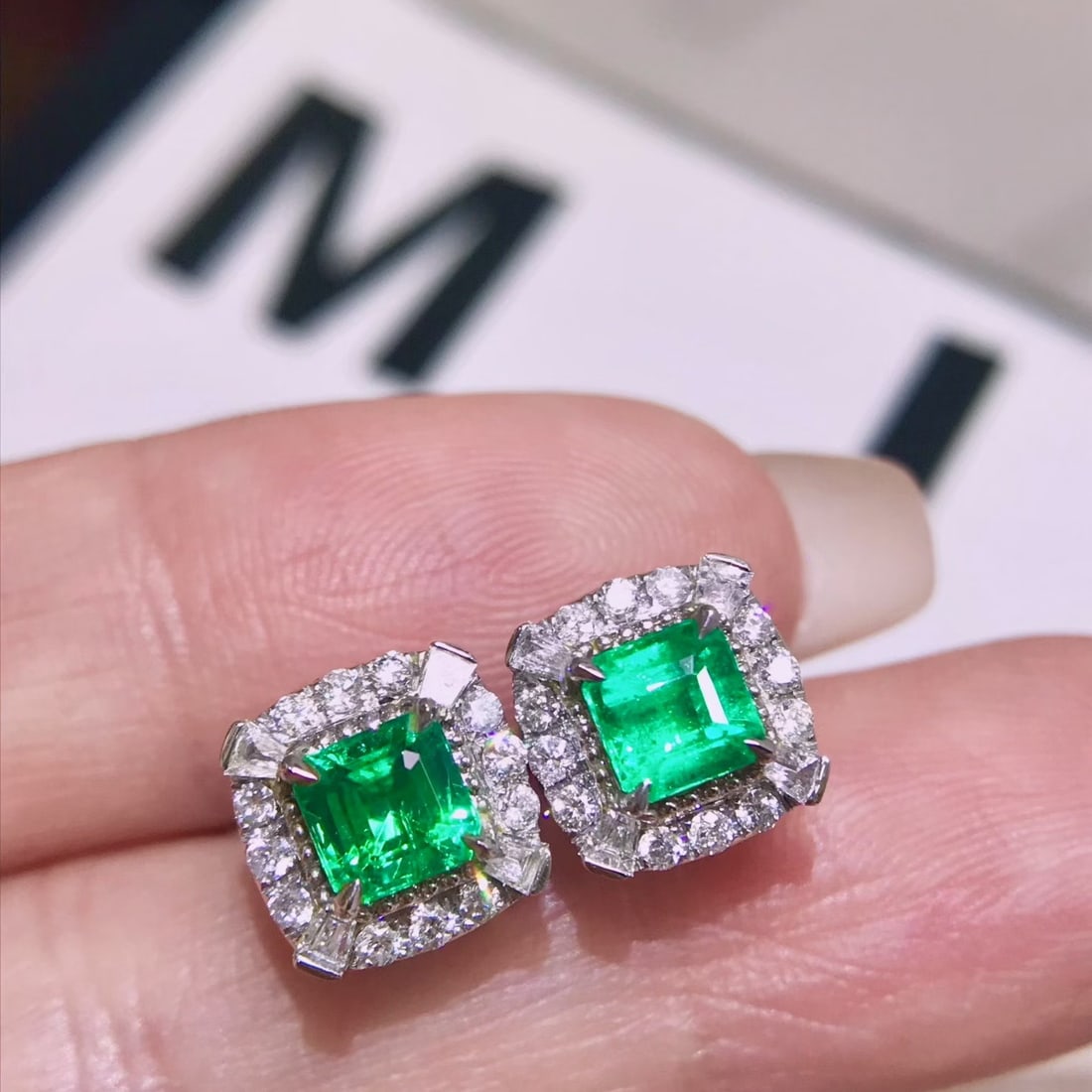 14k Gold 1.74 Ctw Natural Emerald & Diamond Earrings - 3