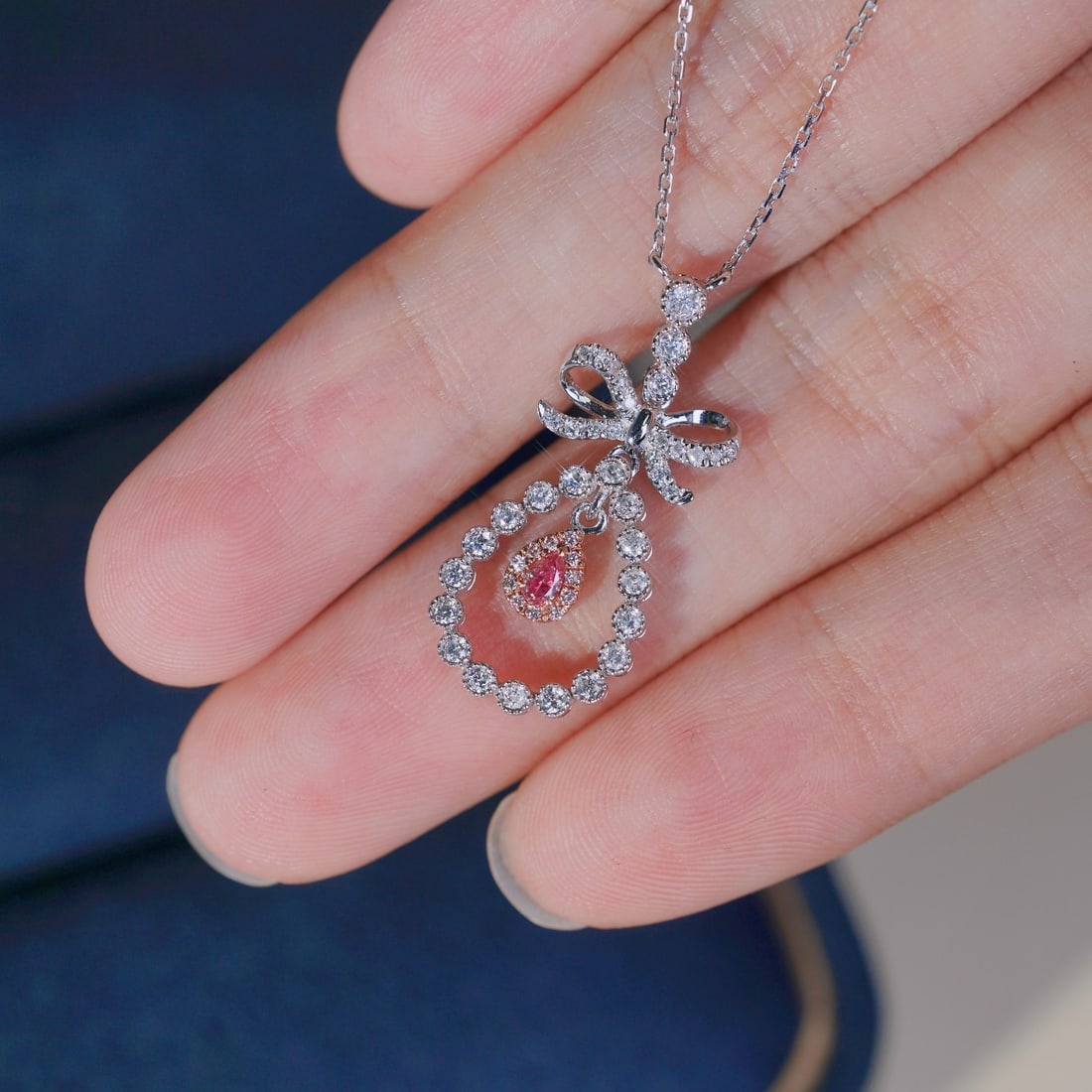 14k Gold 0.4 Ct Natural Color Diamond Necklace - 2