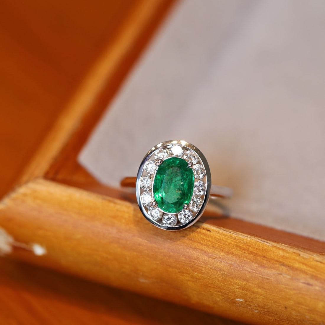 14k Gold 2.70 Ctw Natural Emerald & Diamond Ring - 5