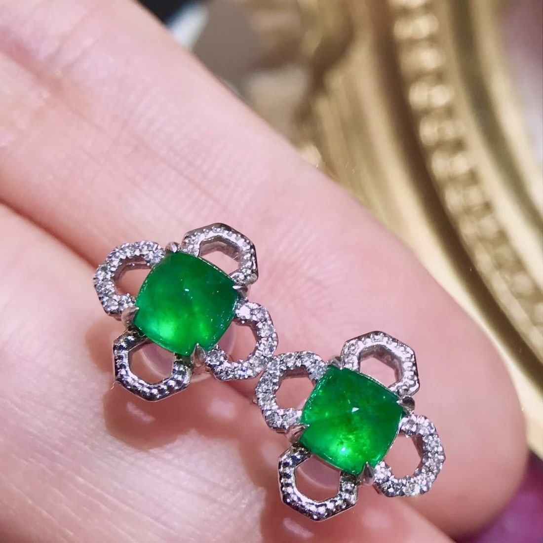 14k Gold 1.3 Ct Natural Emerald & Diamond Earrings - 3