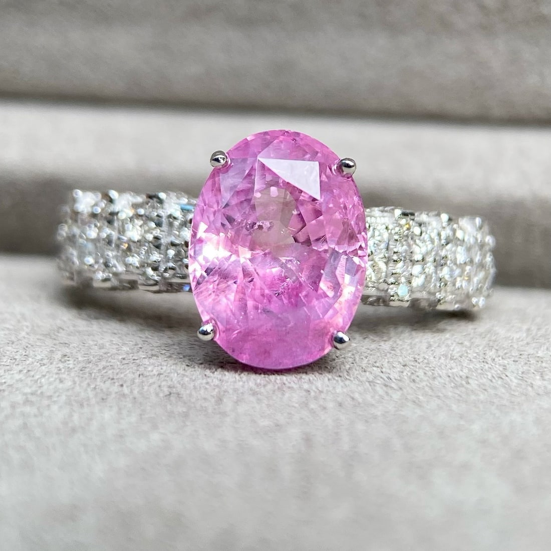 14k Gold 4.16 Ctw Natural Padparadscha Sapphire & Diamond Ring - 5