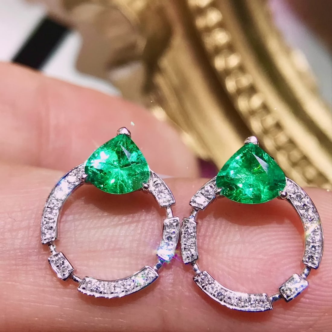 14k Gold 1 Ct Natural Emerald & Diamond Earrings - 3