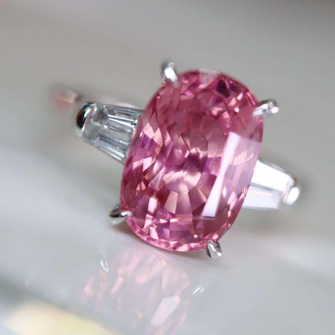 14k Gold 3.40 Ctw Natural Spinel & Diamond Ring: Ref:230989192 // gold content:14k gold // ring size:7. 25us // // main gemstone:spinel // shape:cushion // carat weight:3. 18ct // color:red // treatment:natural // cut grade:g // // adjacent gemstone