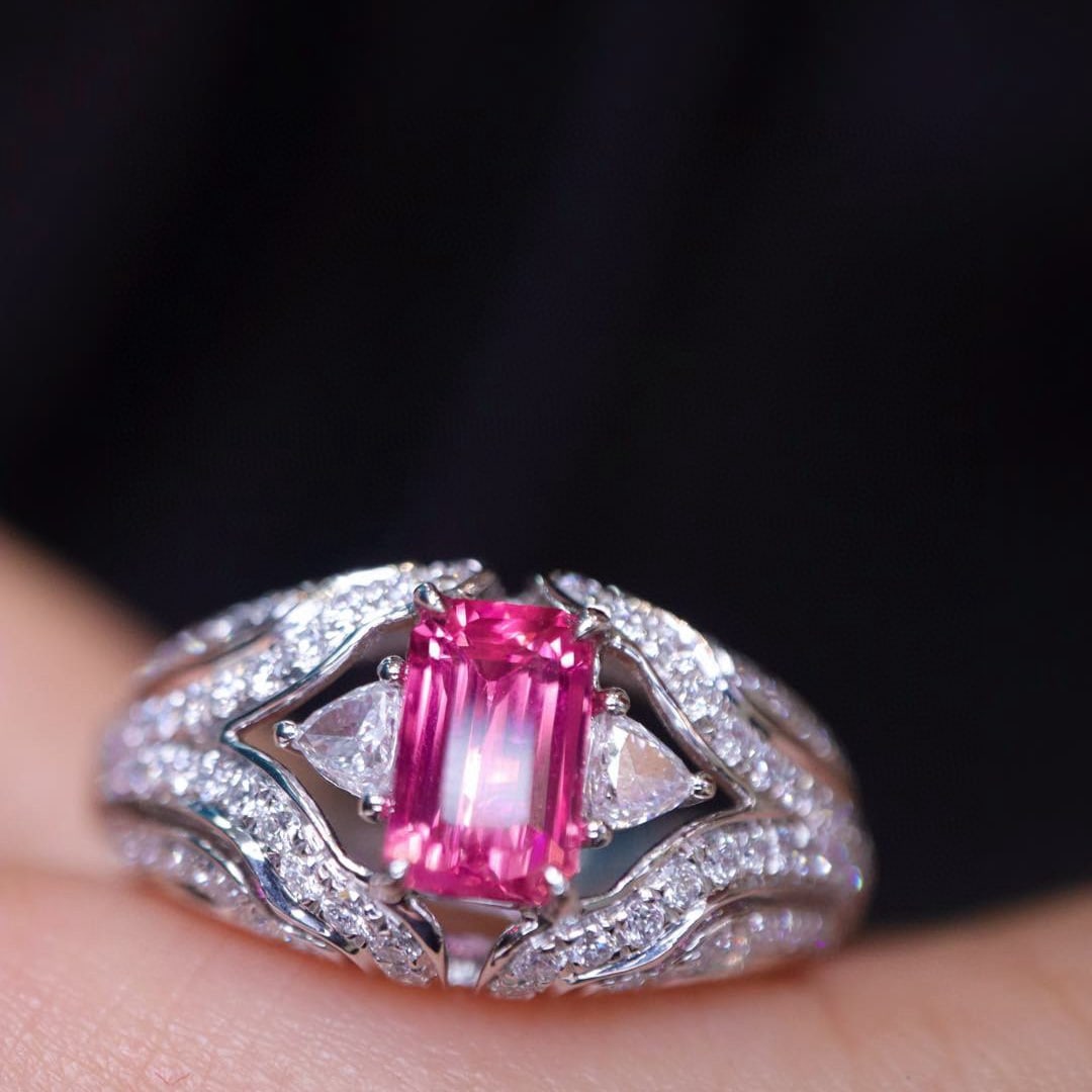 14k Gold 1.95 Ctw Natural Spinel & Diamond Ring: Ref:230989213 // gold content:14k gold // ring size:7. 25us // // main gemstone:spinel // shape:cushion // carat weight:1. 0ct // color:pink // treatment:natural // cut grade:g // // adjacent gemstone