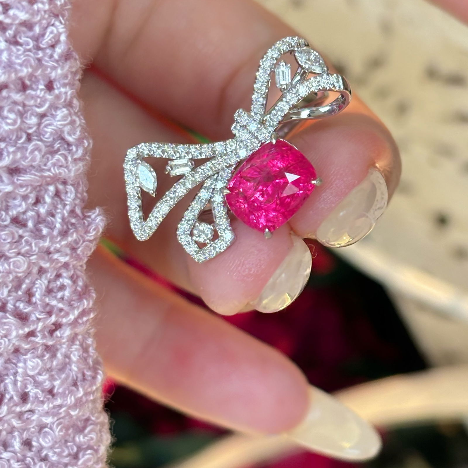 14k Gold 2.4 Ct Natural Spinel & Diamond Ring: Ref:230990450 // gold content:14k gold // ring size:7. 25us // // main gemstone:spinel // shape:cushion // carat weight:2. 4ct // color:pink // treatment:natural // // adjacent gemstone 2 : diamond //