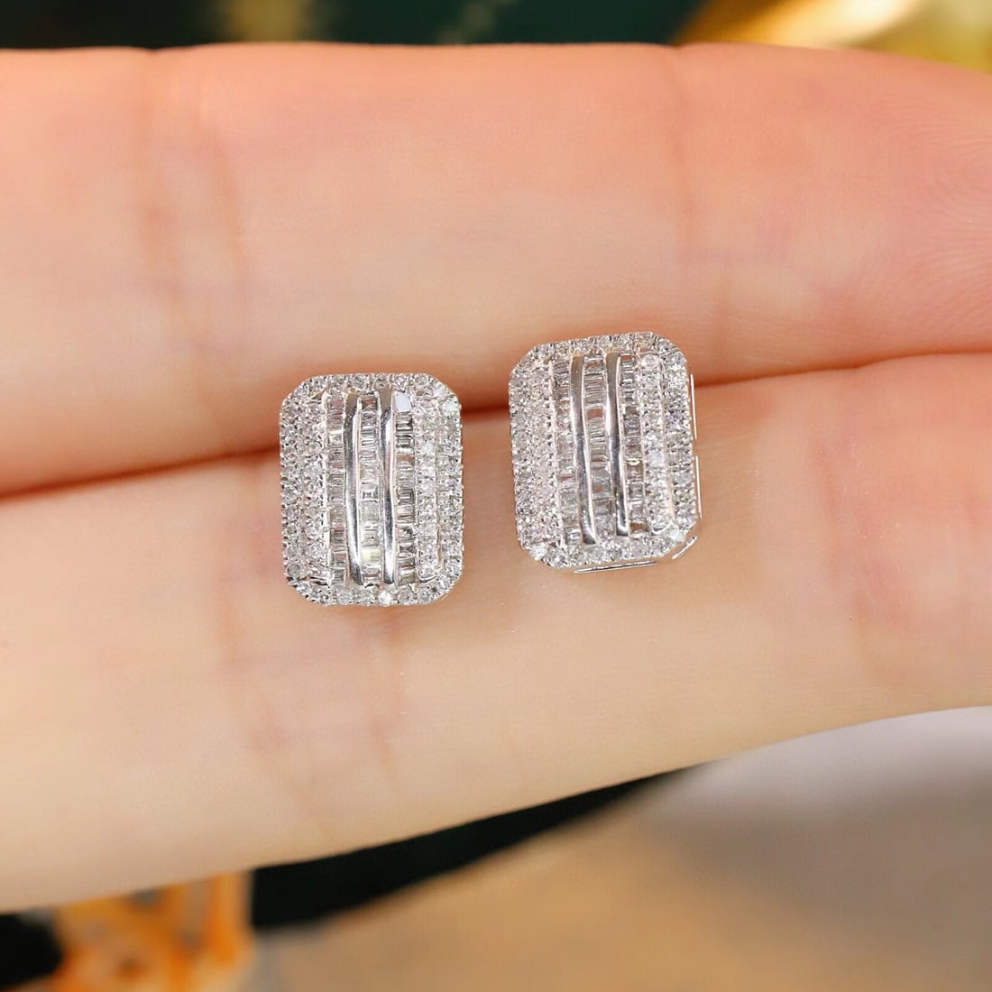 14k Gold 0.42 Ct Natural H Diamond Earrings - 4