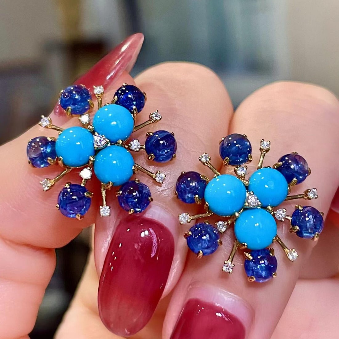 14k Gold 8.47 Ctw Natural Blue Turquoise & Sapphire Earrings: Ref:231141155 // gold content:14k gold // main gemstone:blue turquoise // shape:round // carat weight:3. 32ct // color:blue // treatment:natural // cut grade:g // // adjacent gemstone 2 : sapphire //