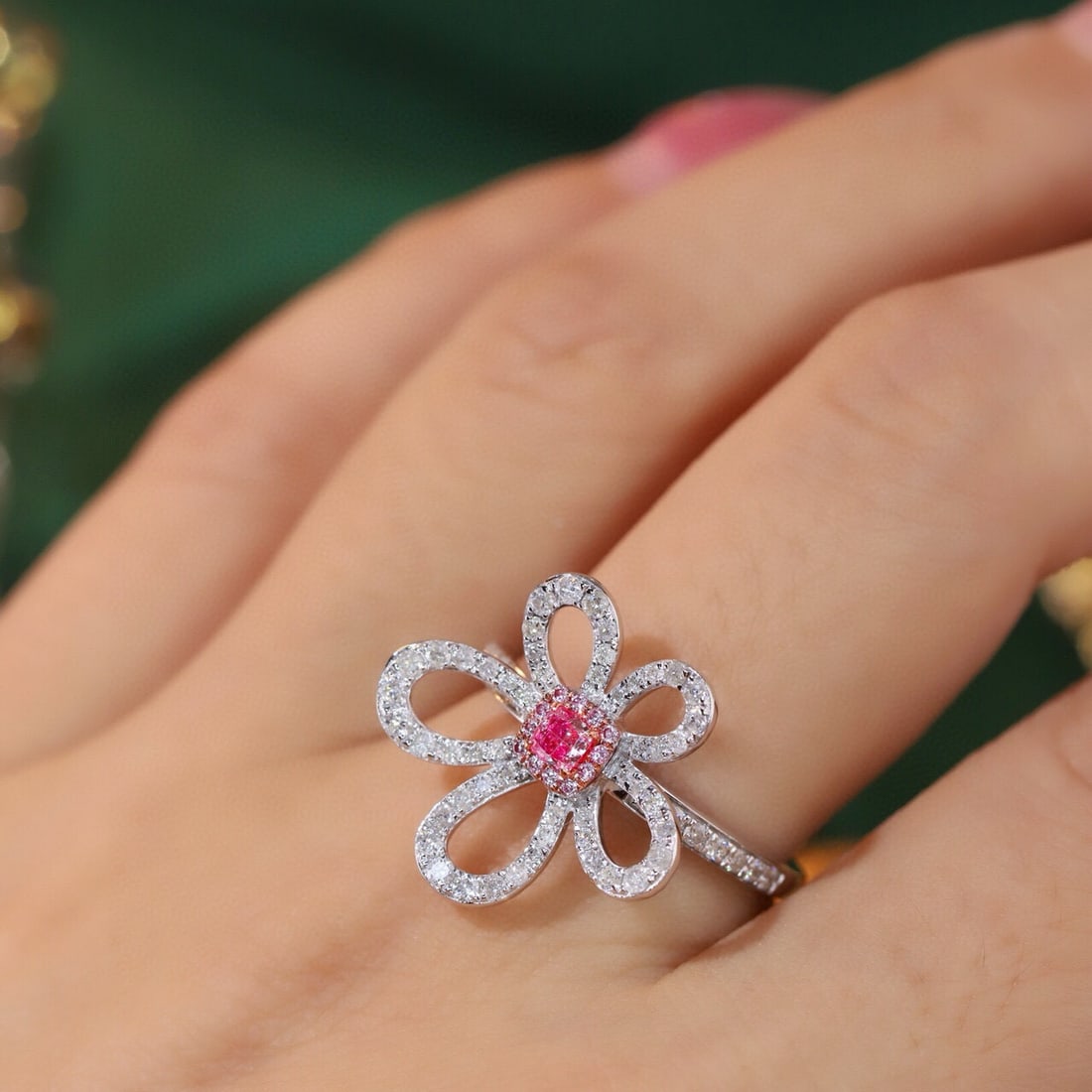 14k Gold 0.85 Ctw Natural Pink Diamond & Diamond & Flowers Ring - 8