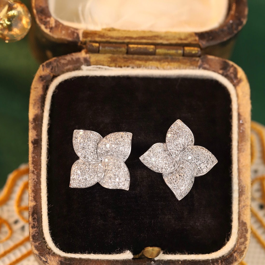 14k Gold 0.6 Ct Natural H Diamond Earrings - 2