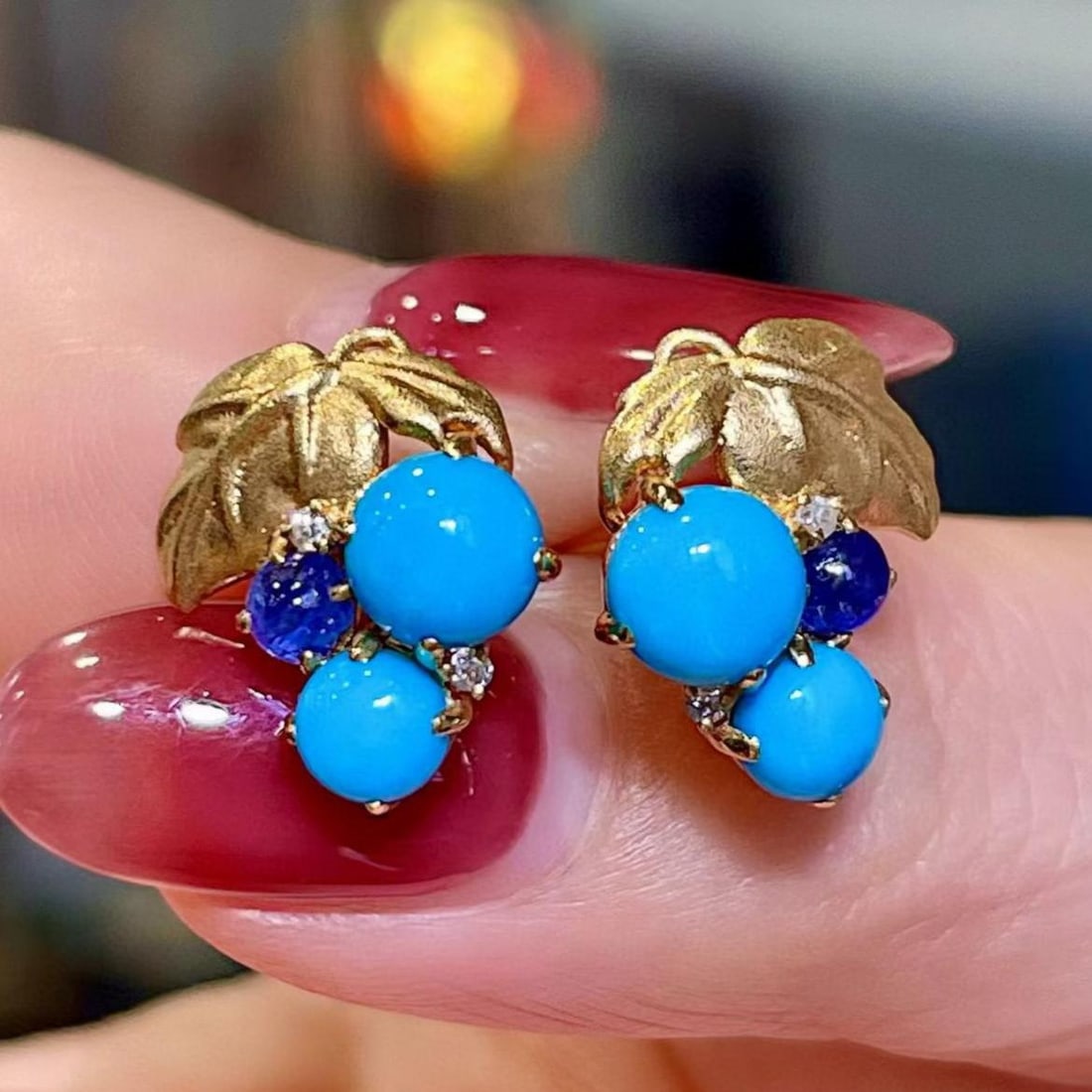 14k Gold 2.01 Ctw Natural Blue Turquoise & Sapphire Earrings: Ref:231141197 // gold content:14k gold // main gemstone:blue turquoise // shape:round // carat weight:1. 68ct // color:blue // treatment:natural // cut grade:g // // adjacent gemstone 2 : sapphire