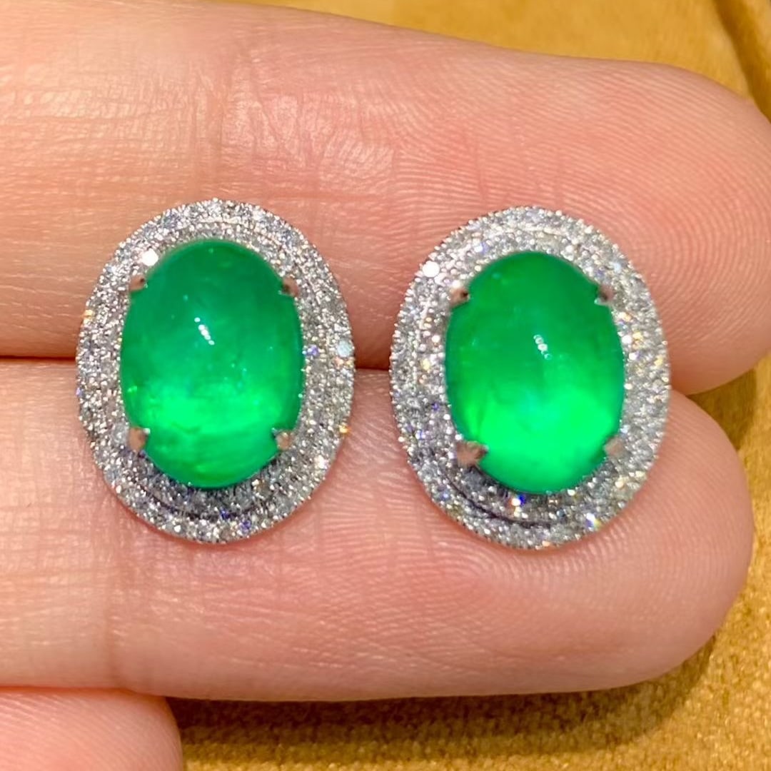 14k Gold 3.8 Ct Natural Emerald & Diamond Earrings - 2