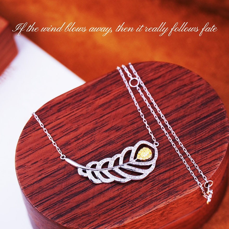 14k Gold 0.55 Ct Natural Color Diamond Necklace - 4