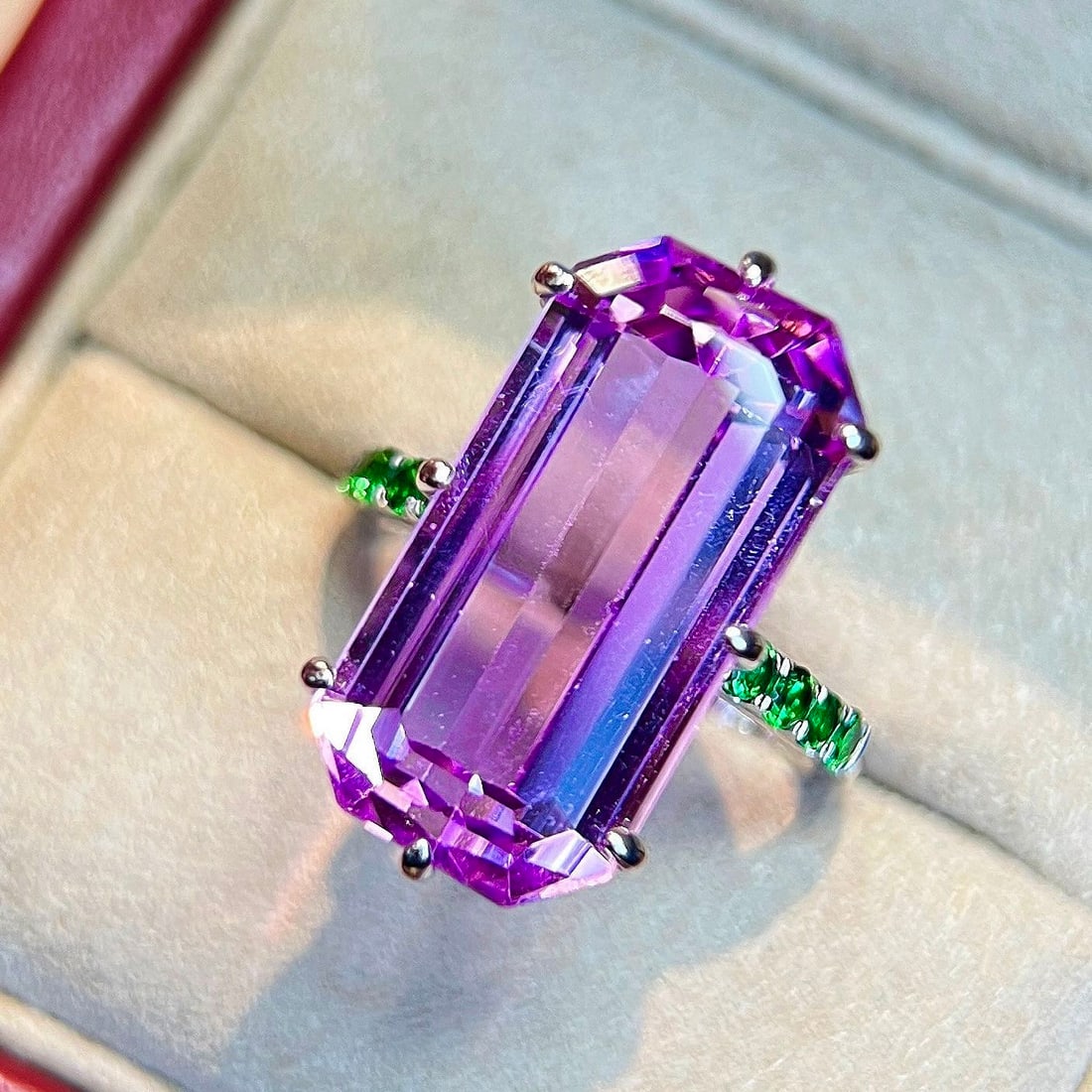 14k Gold 17.11 Ctw Natural Kunzite & Tsavorite Ring - 2