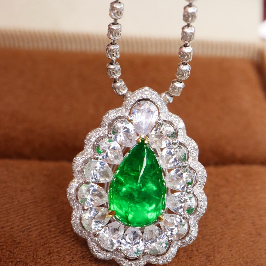 14k Gold 1.75 Ctw Vivid Green Natural Emerald & Diamond Pendant( Without Chain ) - 3