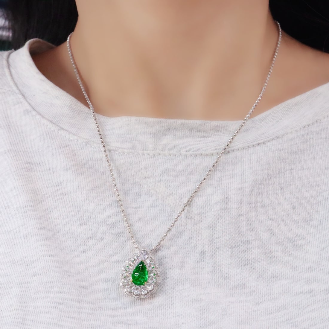 14k Gold 1.75 Ctw Vivid Green Natural Emerald & Diamond Pendant( Without Chain ) - 5