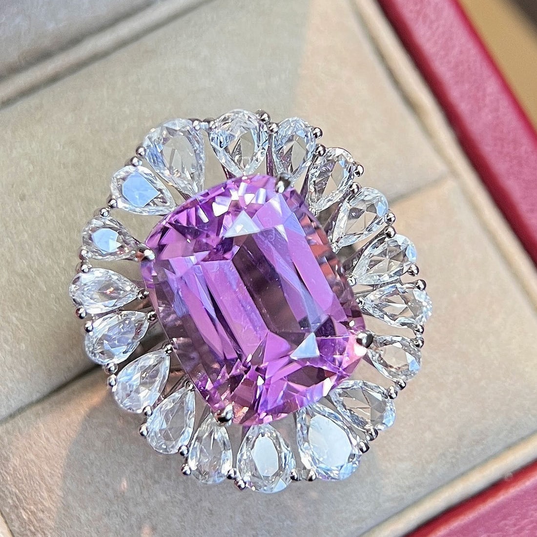 14k Gold 20.03 Ctw Natural Kunzite & Sapphire Ring - 3