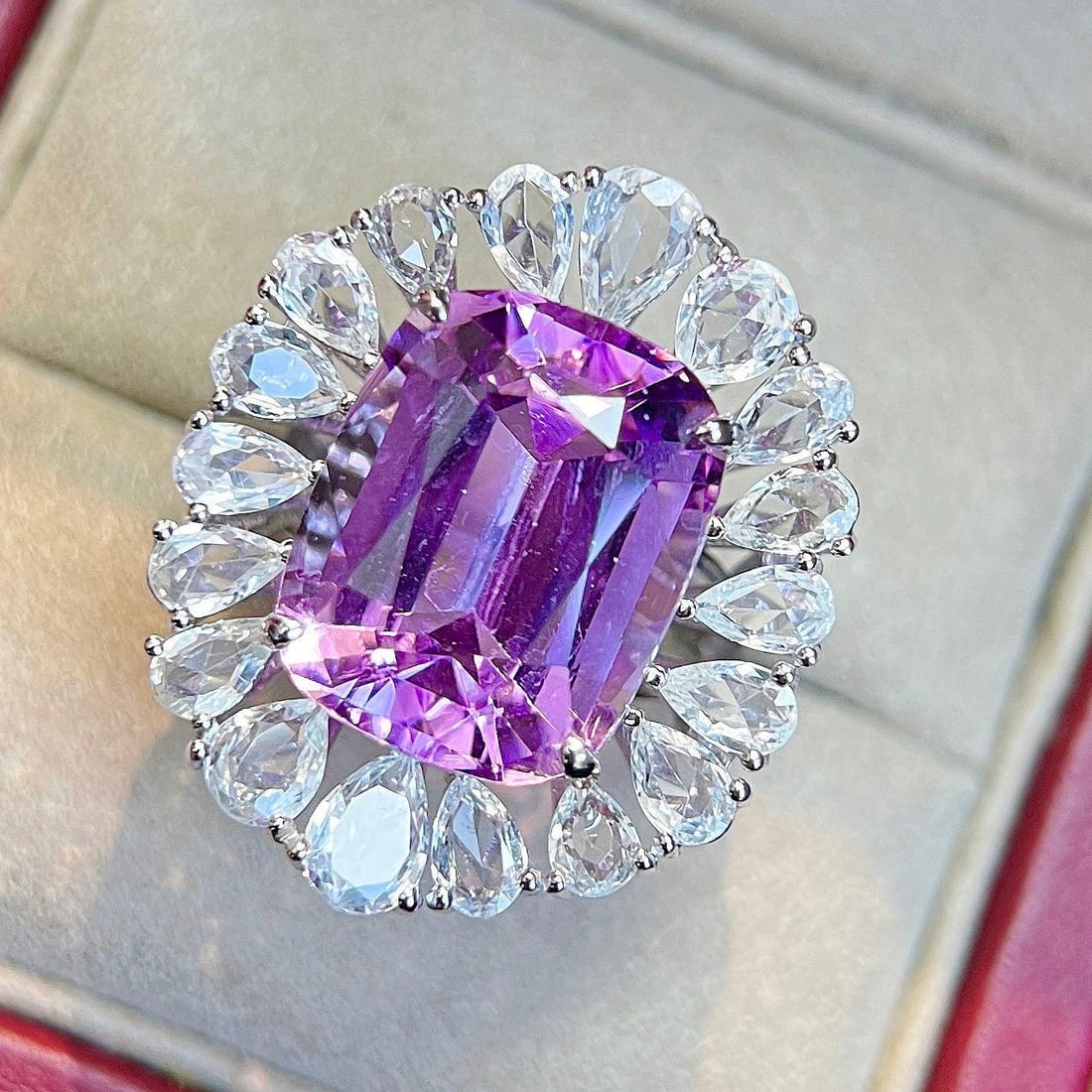 14k Gold 20.03 Ctw Natural Kunzite & Sapphire Ring - 4