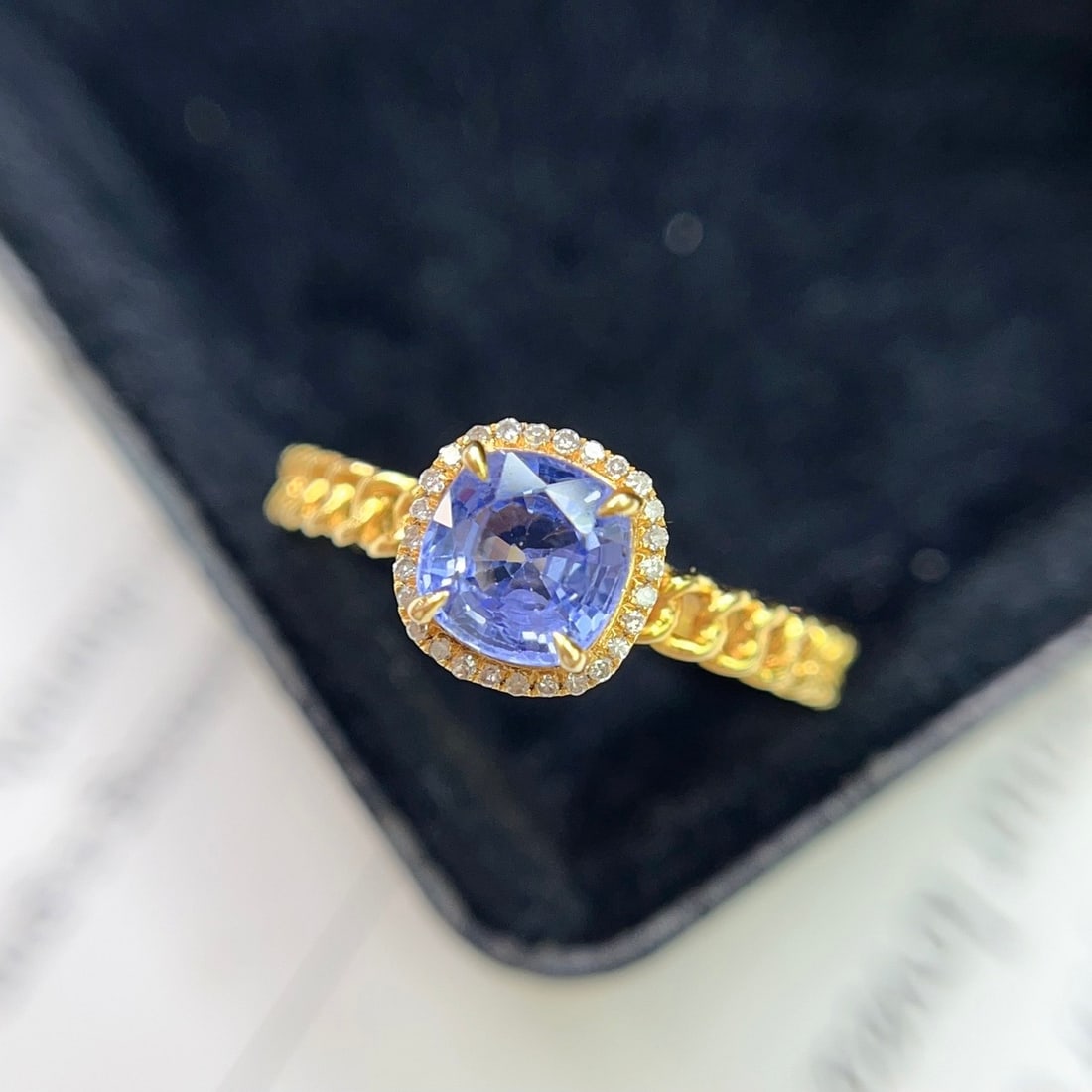 14k Gold 1.96 Ct Natural Sapphire & Diamond Ring - 2