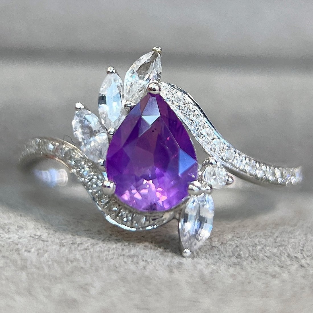 14k Gold 1.13 Ct Natural Sapphire & Diamond & Sapphire Ring - 6