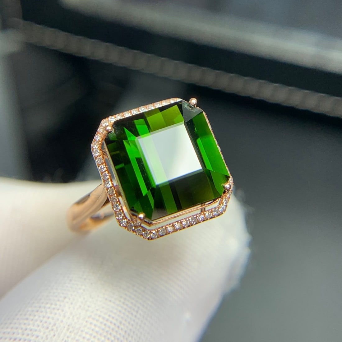 14k Gold 7.3 Ct Natural Tourmaline & Diamond Ring - 5