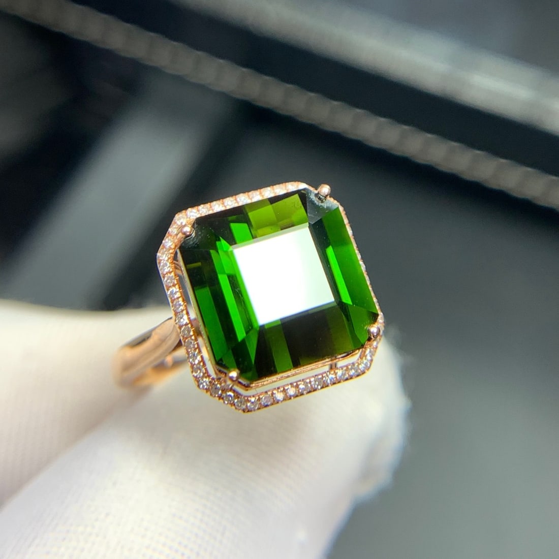 14k Gold 7.3 Ct Natural Tourmaline & Diamond Ring - 7