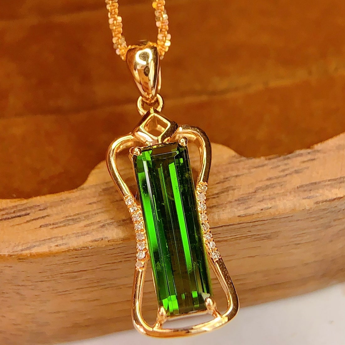 14k Gold 2 Ct Natural Tourmaline & Diamond Pendant( Without Chain ) - 3