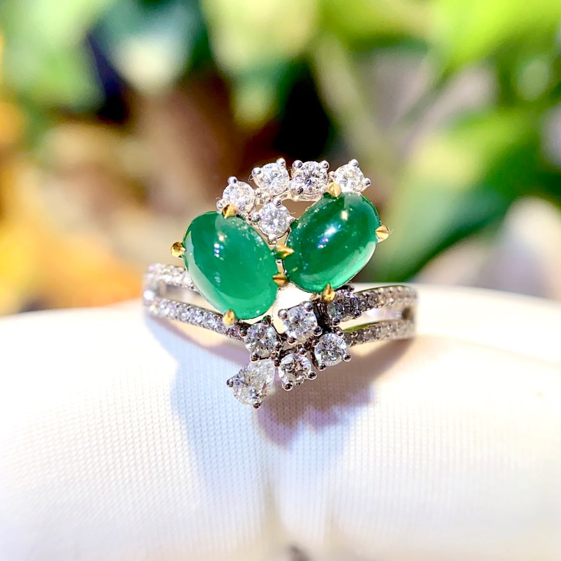 14k Gold 1.90 Ct Natural Emerald & Diamond Ring - 4