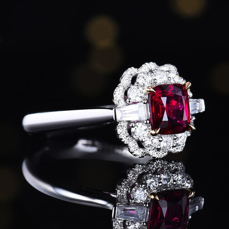 14k Gold 1.57 Ctw Natural Ruby & Diamond Ring - 3