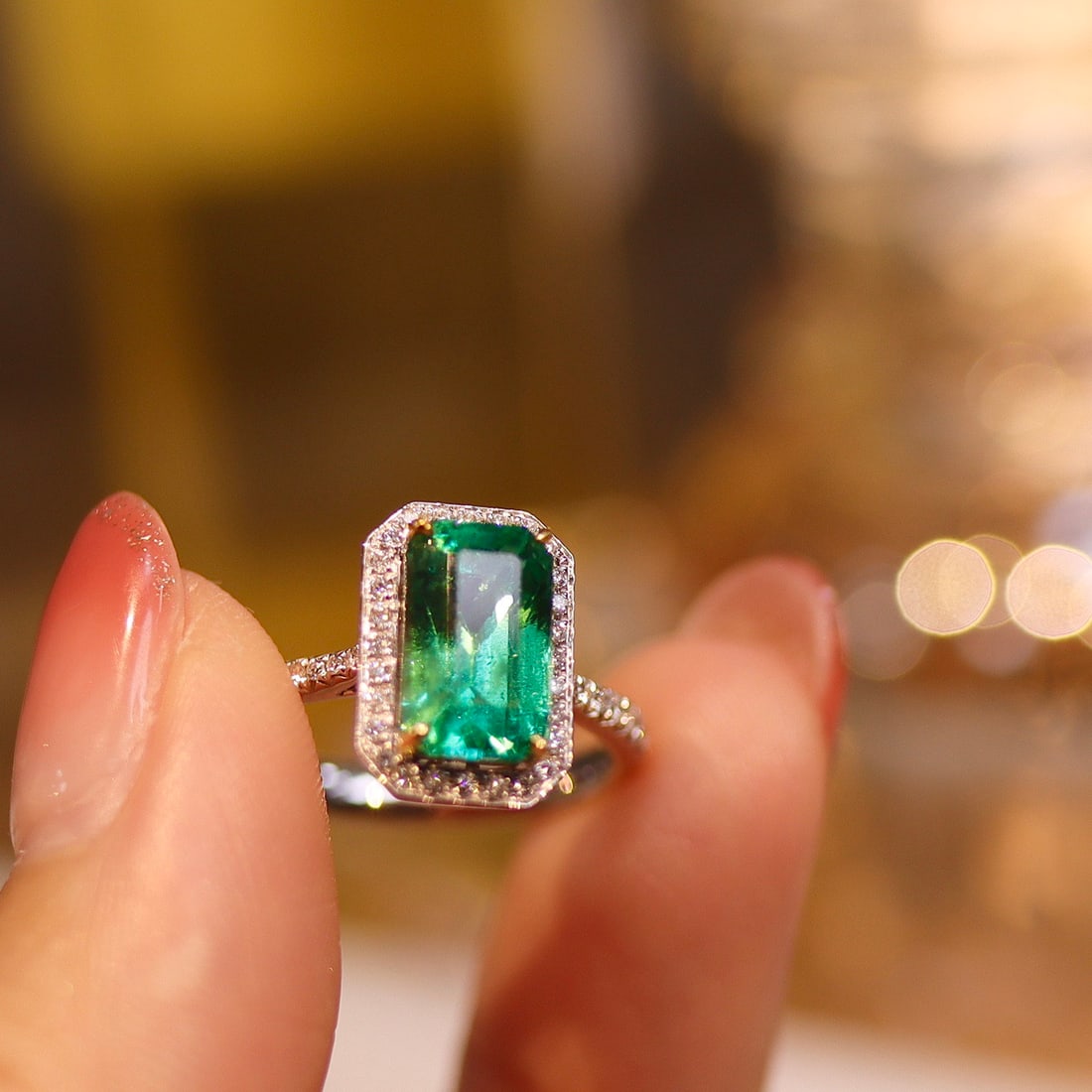 14k Gold 2.72 Ctw Natural Emerald & Diamond Ring - 2