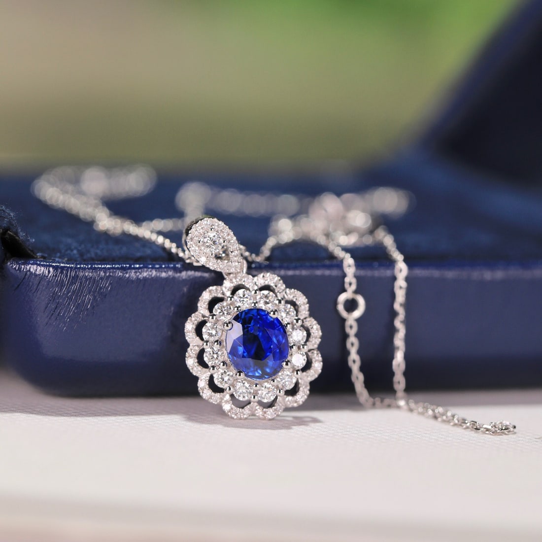 14k Gold 1.92 Ctw Natural Sapphire & Diamond Necklace - 4