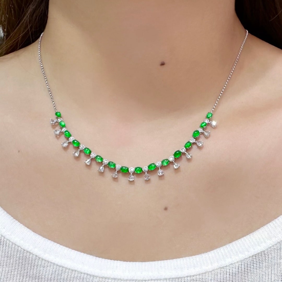 14k Gold 3 Ct Natural Emerald & Diamond Necklace - 3