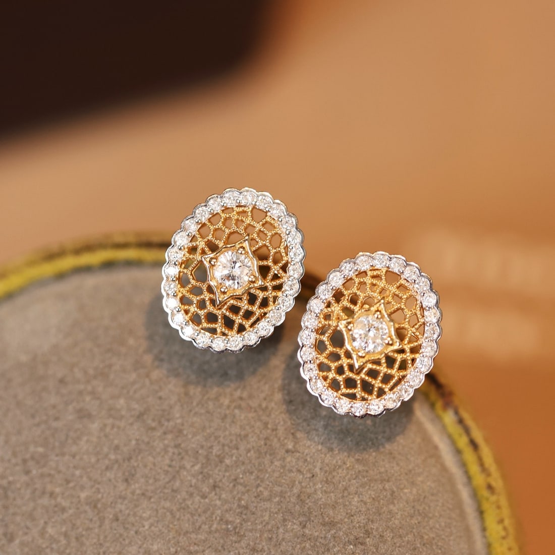 14k Gold 0.45 Ct Natural H Diamond Earrings - 4