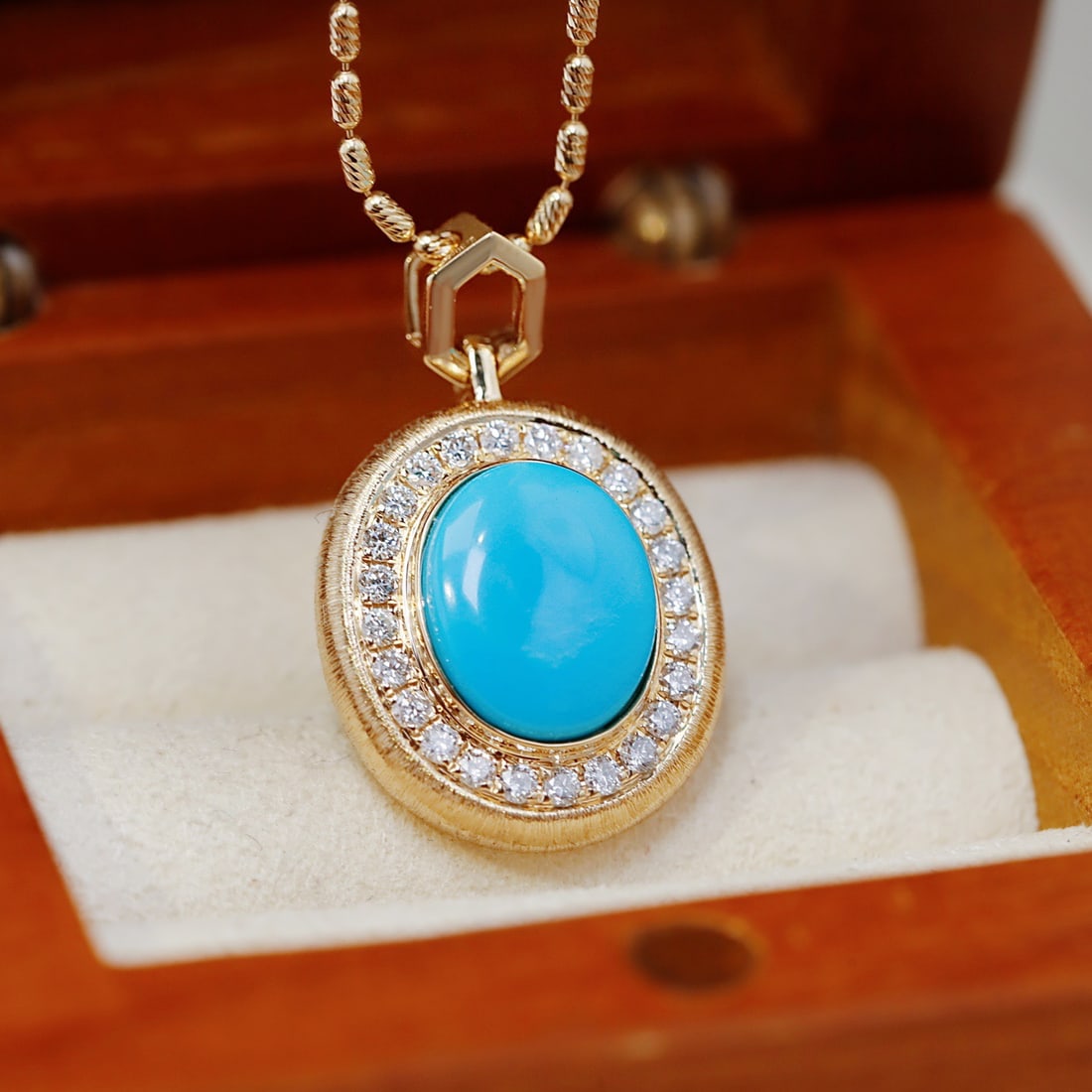 14k Gold 2.67 Ctw Natural Blue Turquoise & Diamond Pendant( Without Chain ): Ref:231142296 // gold content:14k gold // main gemstone:blue turquoise // shape:oval // carat weight:2. 3ct // color:blue // treatment:natural // // adjacent gemstone 2 : diamond // shape:round //