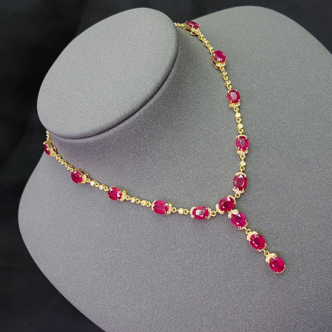 14k Gold 9.85 Ct Natural Ruby & Diamond Necklace - 3
