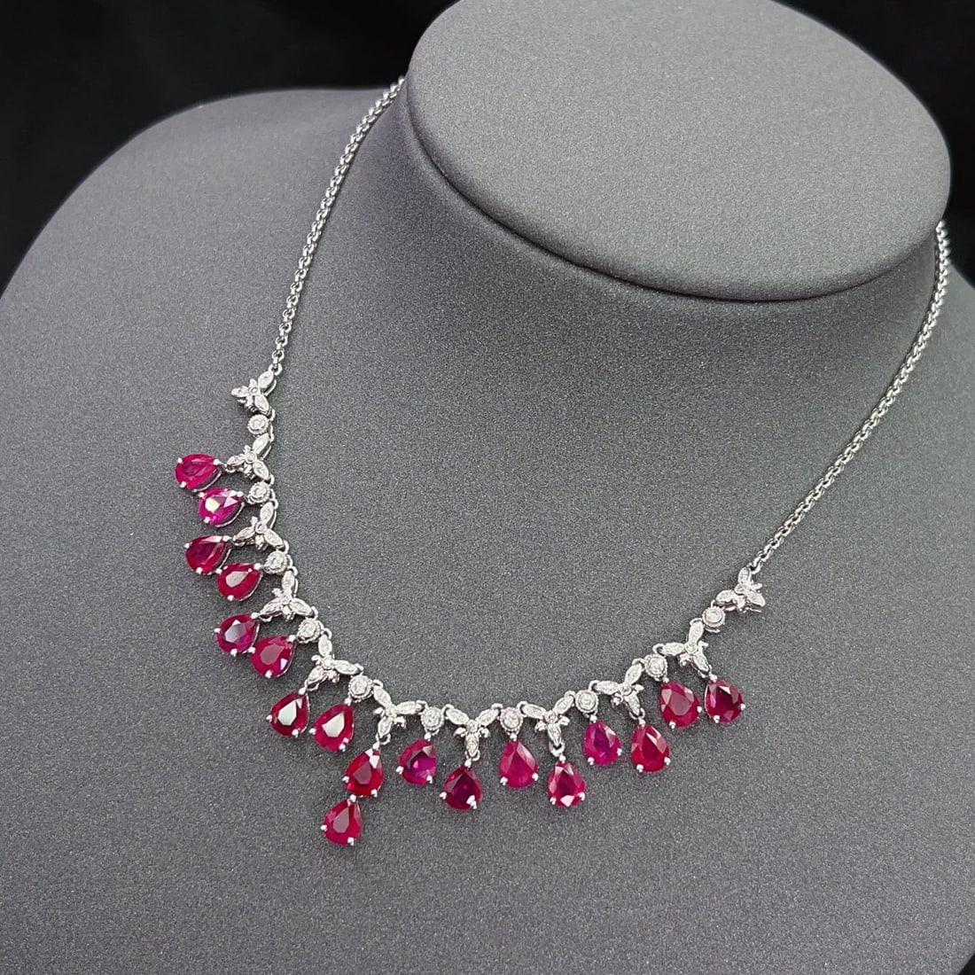 14k Gold 6.00 Ct Natural Ruby & Diamond Necklace - 4