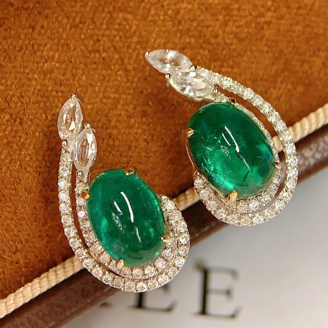 14k Gold 3.58 Ct Natural Emerald & Diamond & Sapphire Earrings - 2