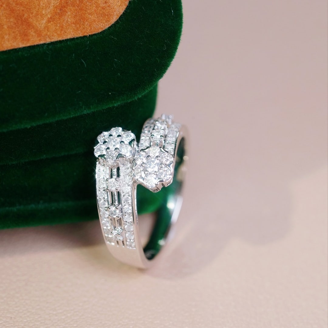 14k Gold 0.90 Ct Natural H Diamond Ring - 6