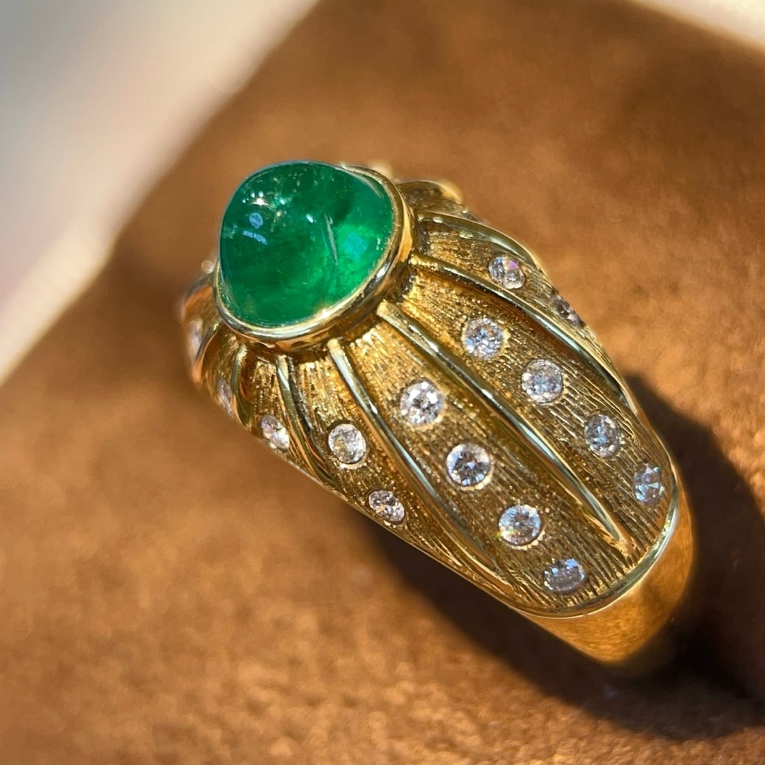 14k Gold 1.84 Ctw Natural Emerald & Diamond Ring - 4