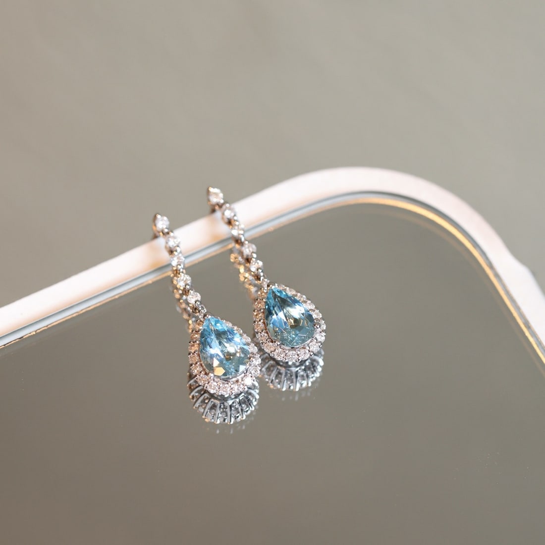 14k Gold 2.08 Ct Natural Aquamarine & Diamond Earrings - 6