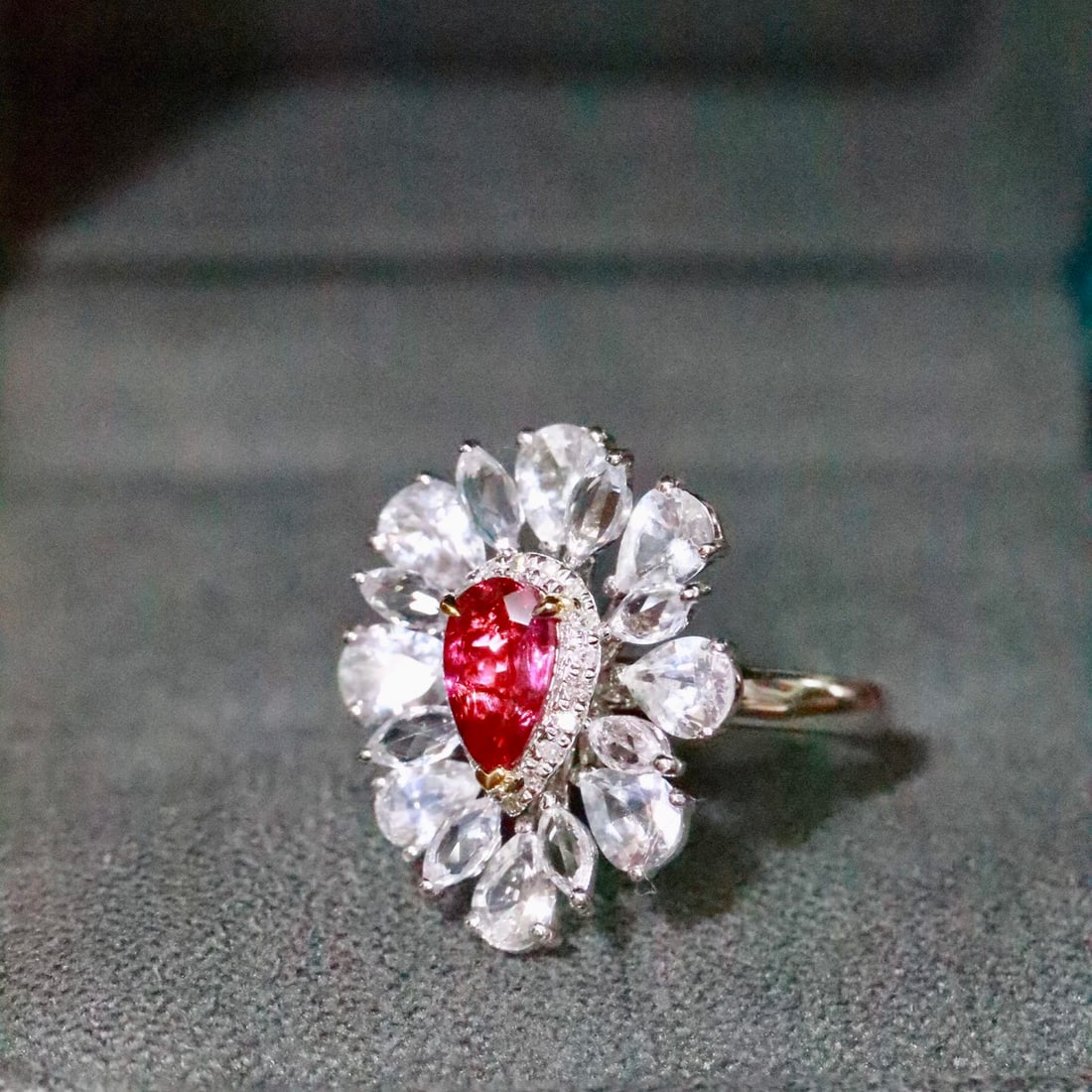 14k Gold 0.65 Ctw Natural Ruby & Diamond Ring - 2