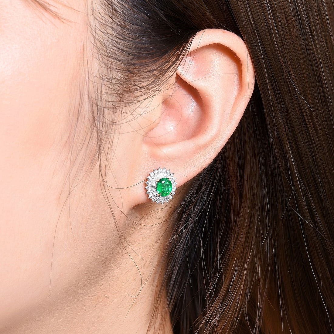 14k Gold 1.82 Ctw Vivid Green Natural Emerald & Diamond Earrings - 5