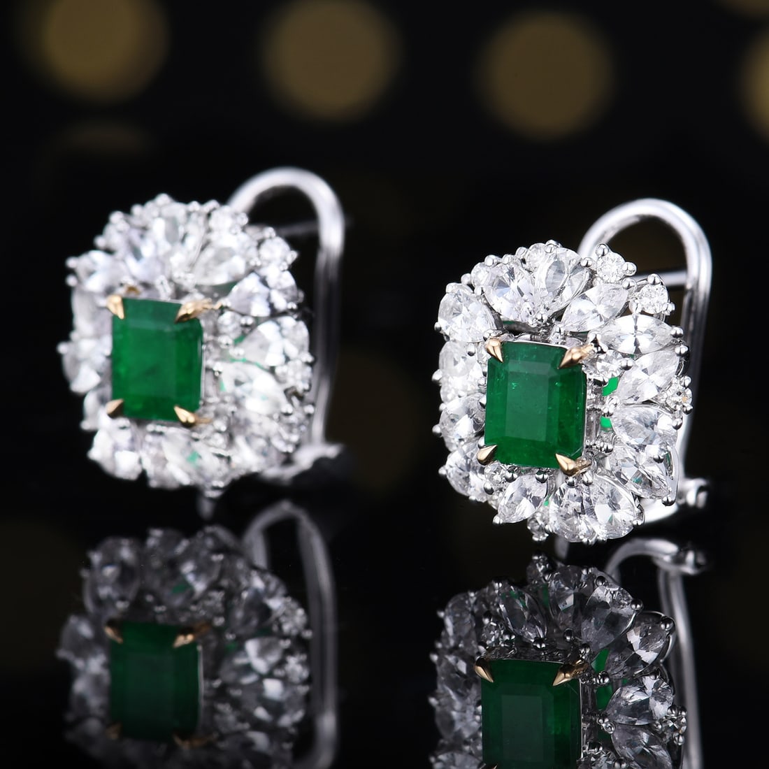 14k Gold 0.83 Ctw Vivid Green Natural Emerald & Diamond Earrings - 3