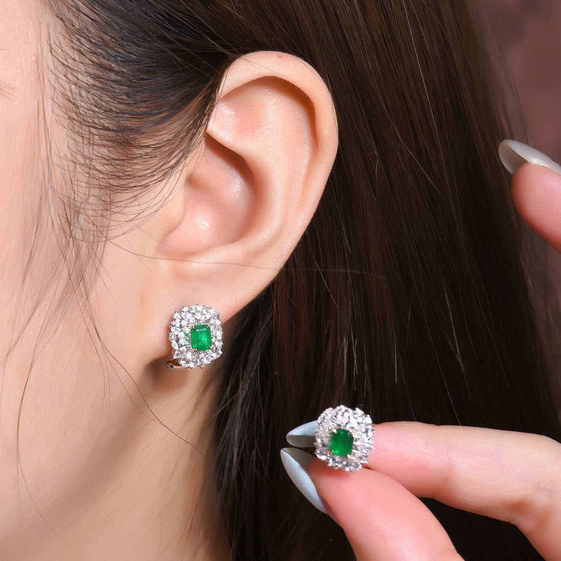 14k Gold 0.83 Ctw Vivid Green Natural Emerald & Diamond Earrings - 6