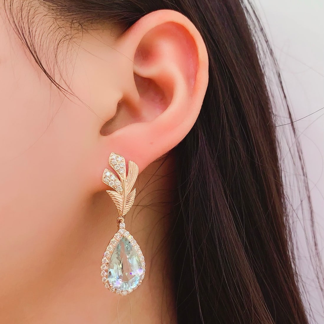 14k Gold 9.6 Ct Natural Aquamarine & Diamond Earrings - 6