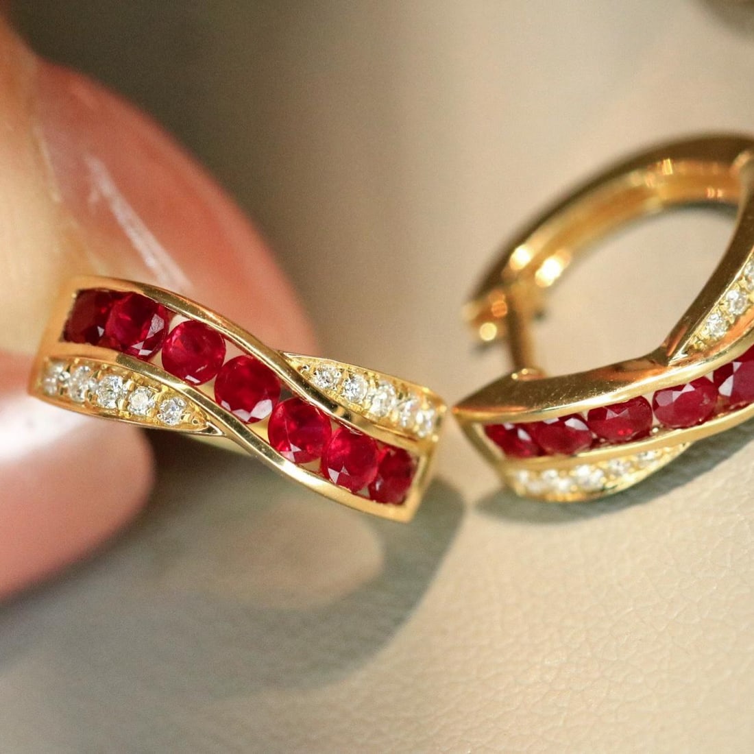 14k Gold 0.76 Ctw Natural Ruby & Diamond Earrings - 2