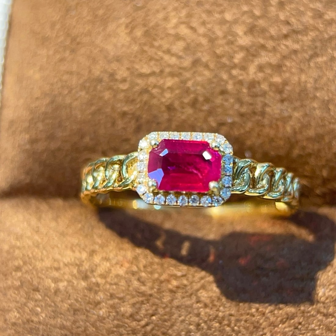 14k Gold 0.60 Ctw Natural Ruby & Diamond Ring - 5