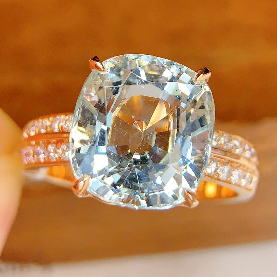 14k Gold 6 Ct Natural Aquamarine & Diamond Ring - 4