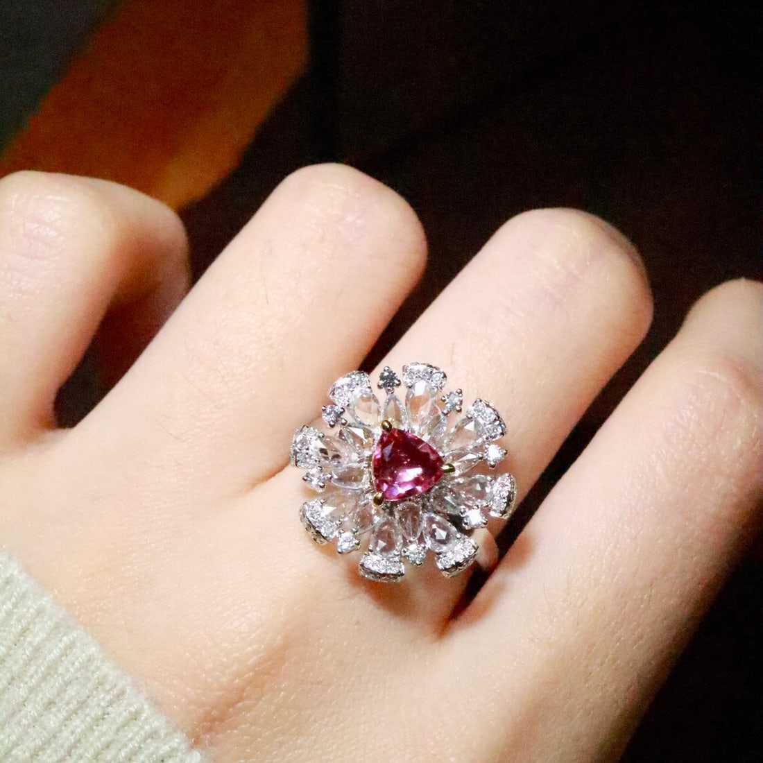 14k Gold 0.70 Ctw Natural Padparadscha Sapphire & Diamond Ring - 5